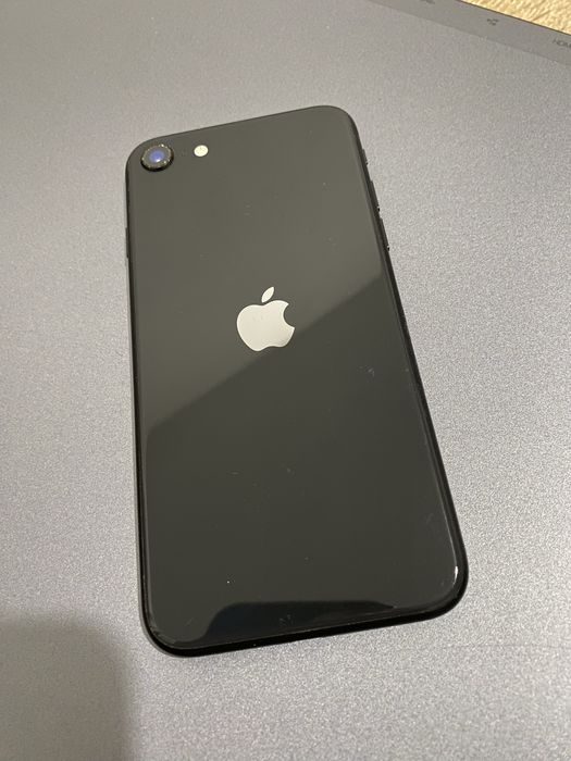Vand Iphone SE 2022