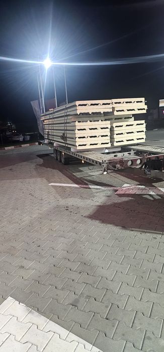 Panouri Sandwich ideale pentru construcții!