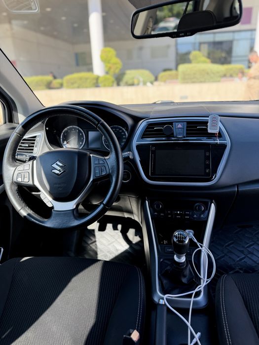 Suzuki SX4 S-Cross 1.4 BoosterJet 140 CP | 2018 | Benzină | 6 trepte