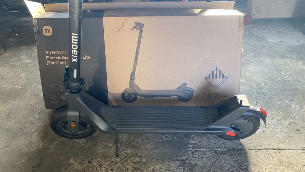 Trotineta electrica Xiaomi 4 Lite 2ND
