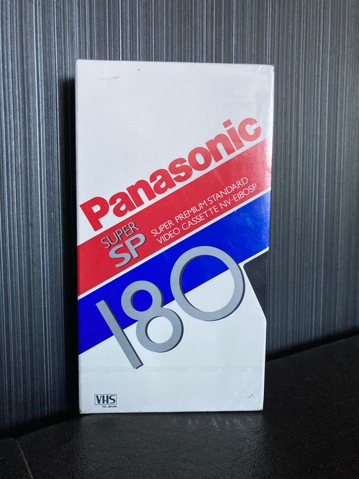 Panasonic NV-E180SP VHS  + FUJI 8mm P5-60 VIDEO