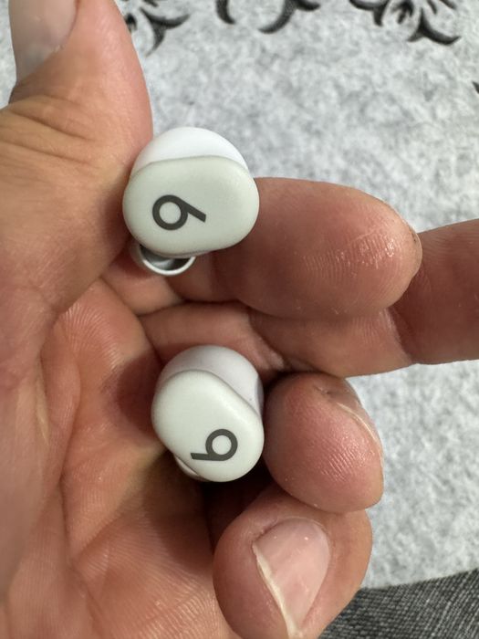 Casti bluetooth beats solo buds