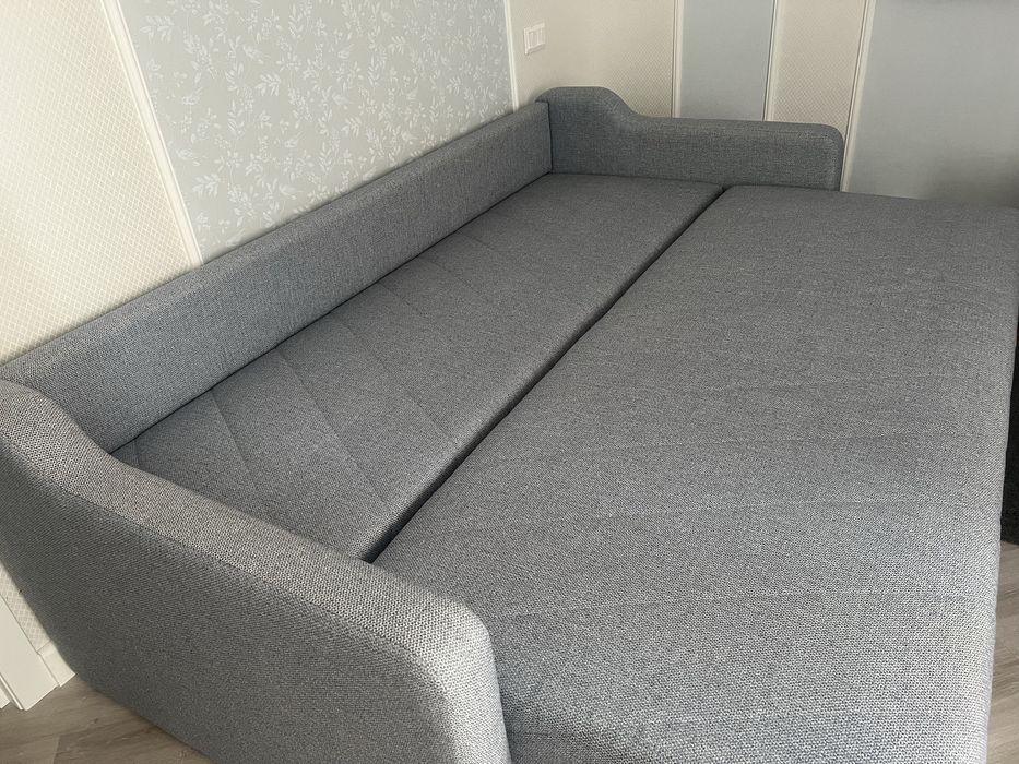 Диван раскладной.