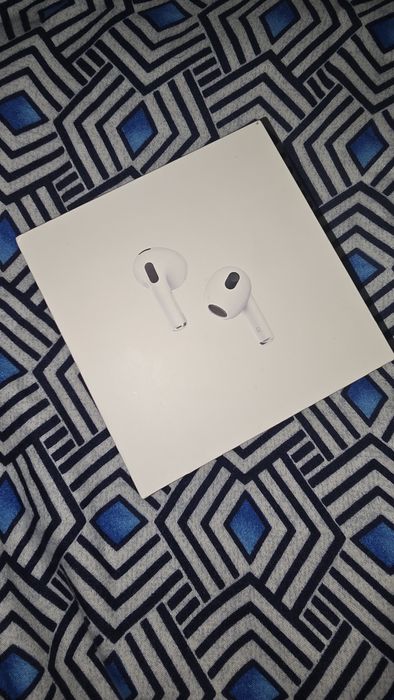 Apple AirPods  3