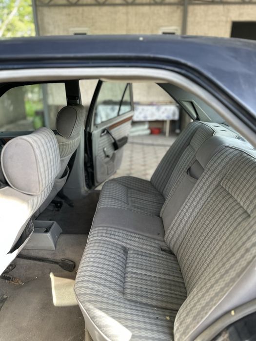 Mersedes 200 E класс