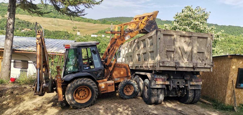 Събаряне и извозване на стари постройки, почистване на дворни места
