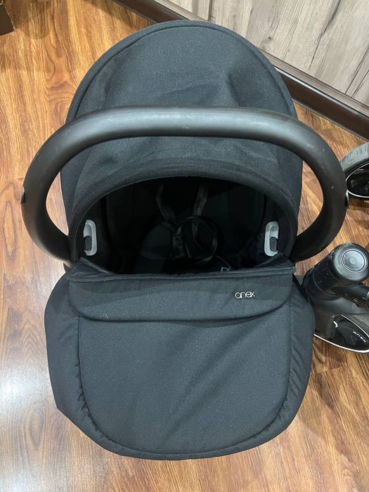 Продается коляска anex sport