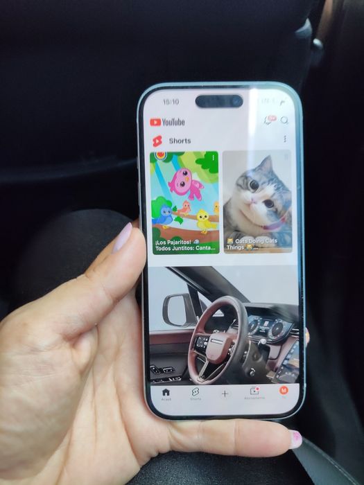 iPhone 15 simplu