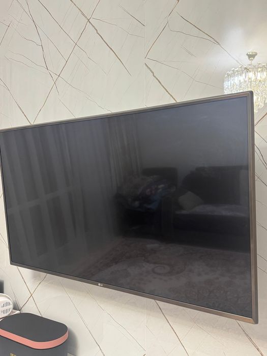 Продам Телевизор Смарт ТВ LG