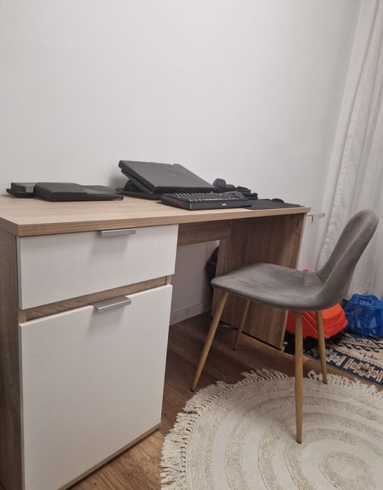 Vând masa birou lemn