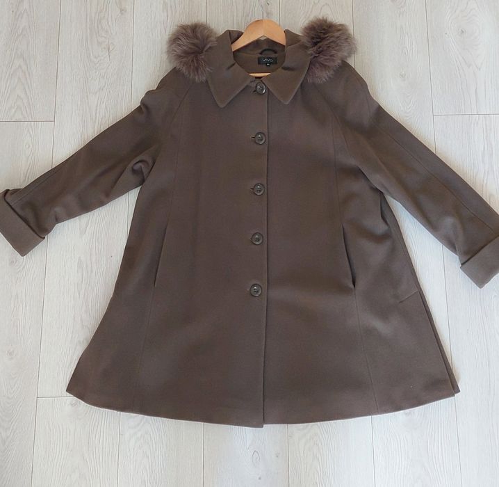 Palton dama nou calitate foarte buna