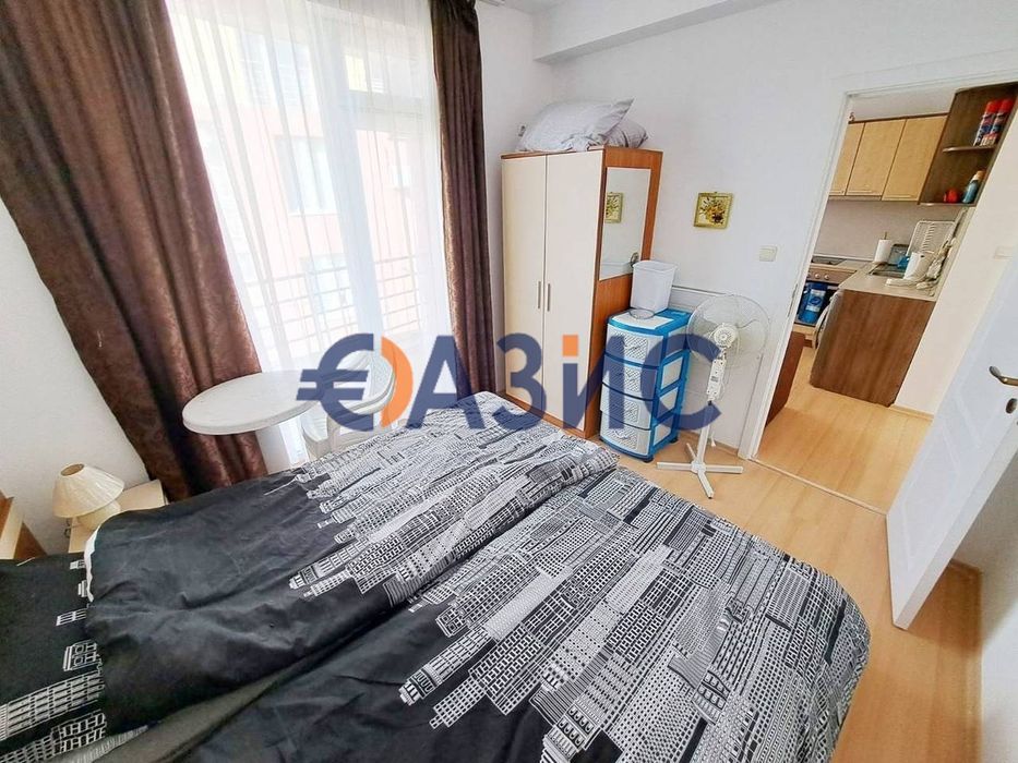 Продава се Тристаен апартамент в к.к. Слънчев бряг - 65 кв.м за 467 €/кв.м - Снимка #8