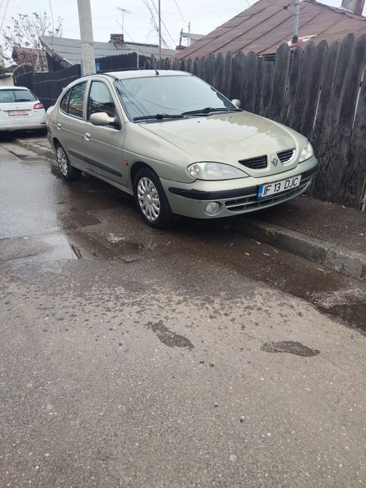 Vând reno Megan 2002