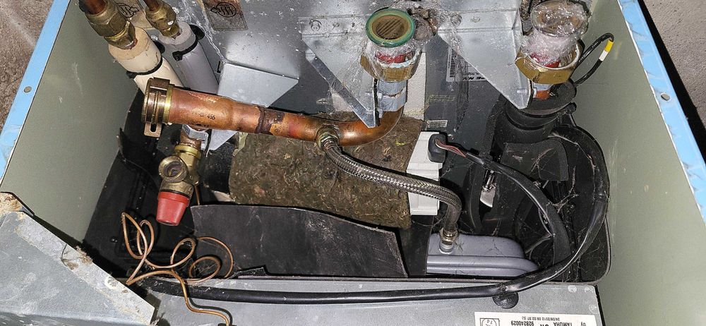 Дайкин Алтерма ERLQ014CAV3 термопомпа изгорял компресор