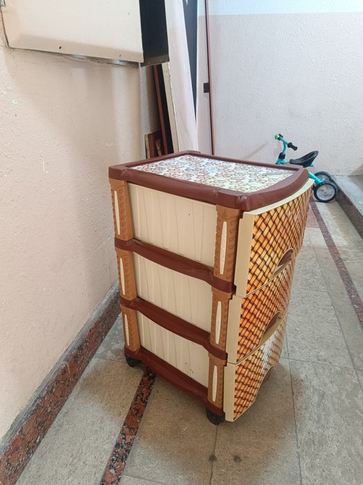 Пласмасовый комод