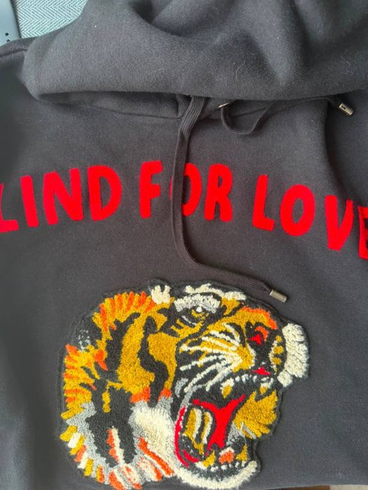 худи Blind For Love вышивка