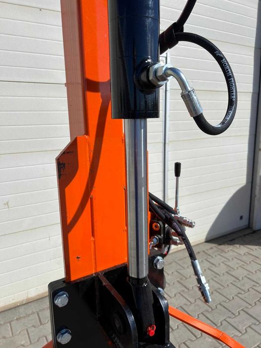 Цепачка за дърва – хидравлично задвижвана на трактор (Нова)