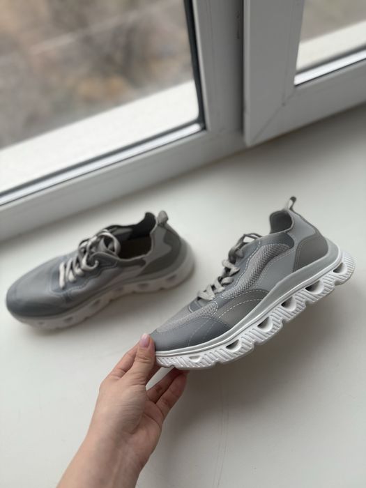 Кроссовки 37 размер