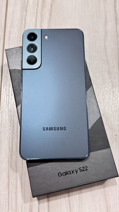 Продам galaxy s22