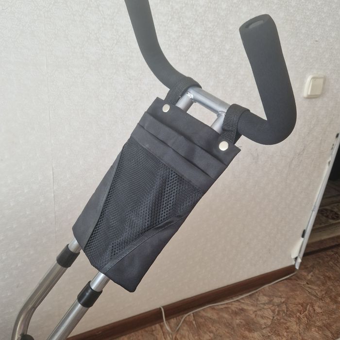 Велосипед трёхколёсный с ручкой