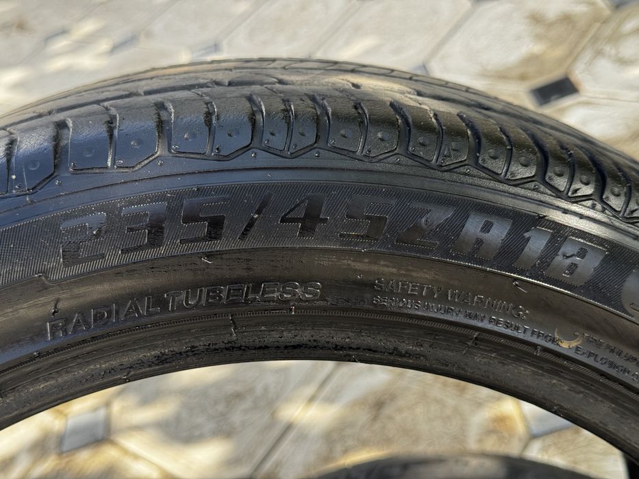 Шины Hilo 18 размер 2 штук