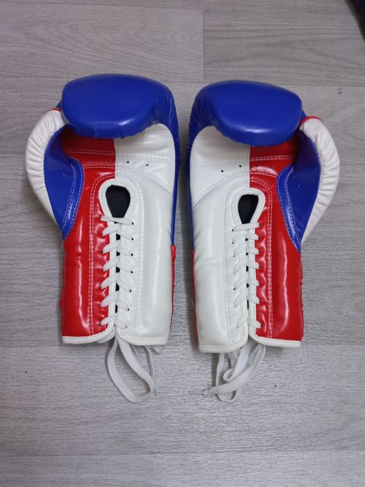 Перчатки боксерские Buka