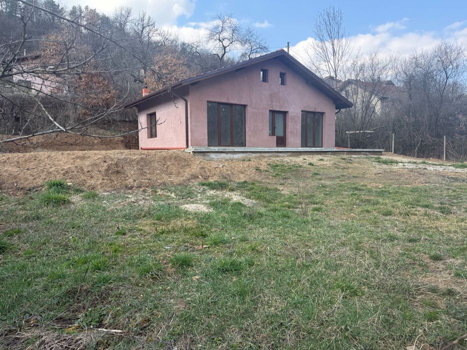 Продава се Къща в с. Желен, Област София-област - 65 кв.м за 1240 €/кв.м - Снимка #2