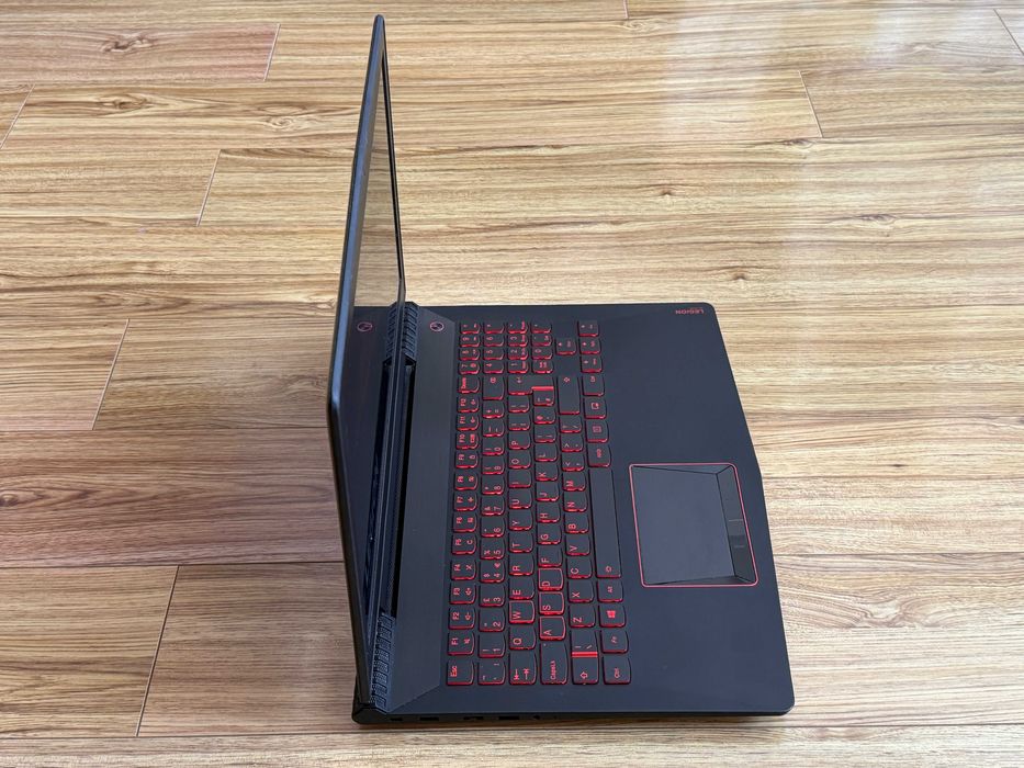 Lenovo Legion Y520`Core i7-7700HQ/GTX 1050Ti/12GB RAM/256GB SSD+1TB HDD/Full HD IPS