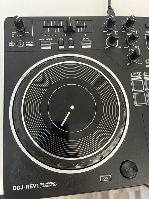 Controller DJ Pioneer DDJ-REV1