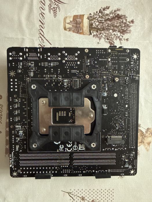 MSI MPG Z390I GAMING EDGE AC – Mini-ITX дънна платка (LGA1151 v2)