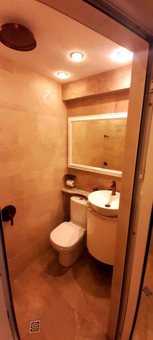 Под наем луксозен едностаен център