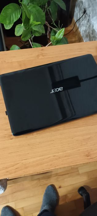 Acer Aspire 5737z.