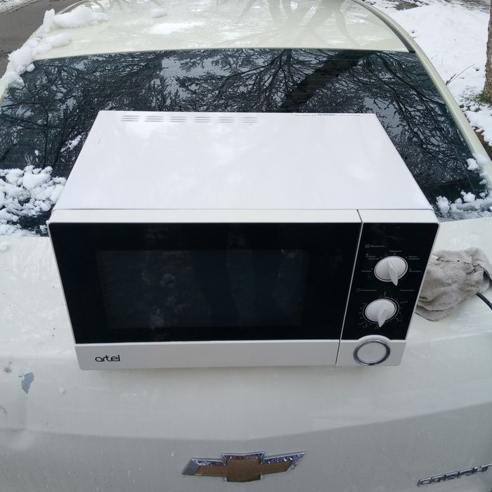 Artel Mikroto'lqinli pech