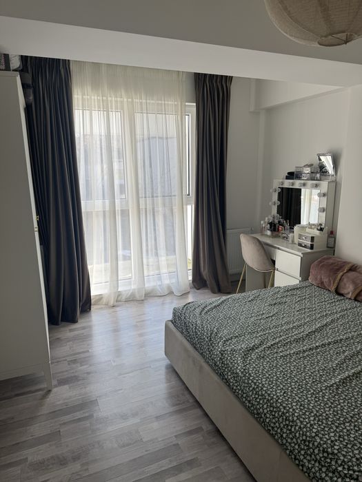 Inchiriez apartament cu 2 camere