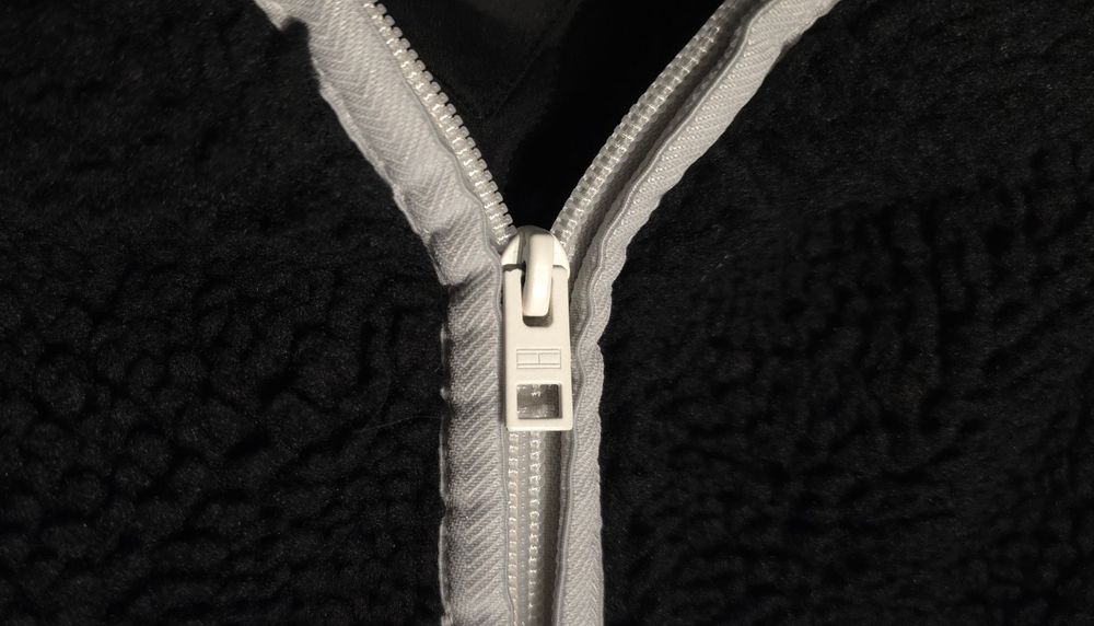 Tommy Hilfiger шерпа яке