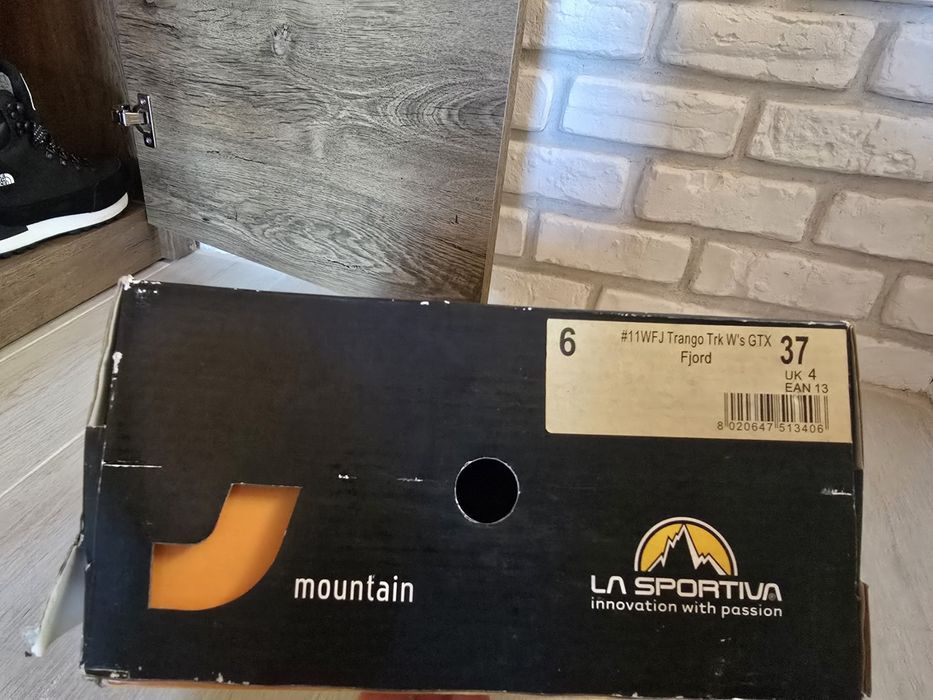 Туристически обувки La Sportiva