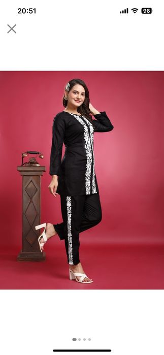 Женские одежды с Индии