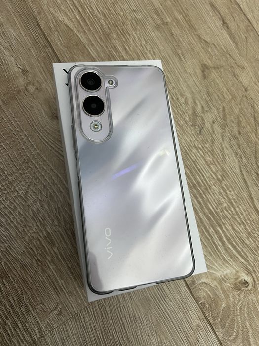 Vivo YO4 телефон