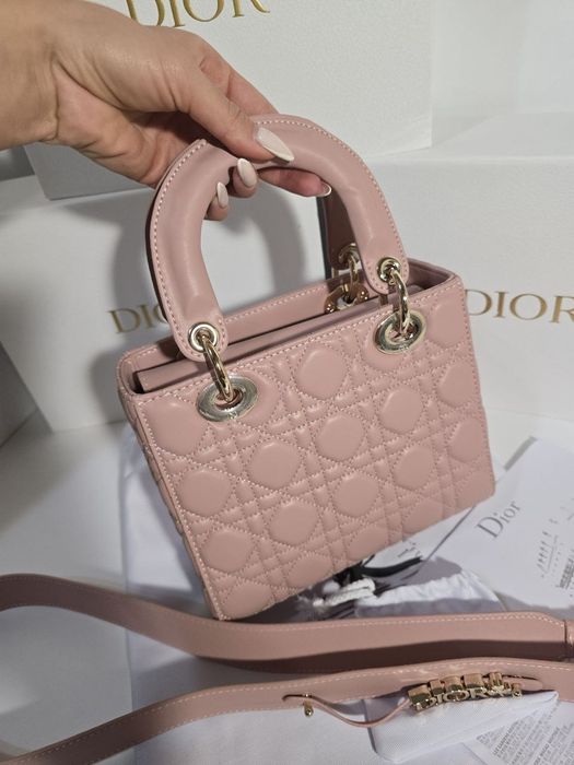 Налична чанта Lady Dior Blush