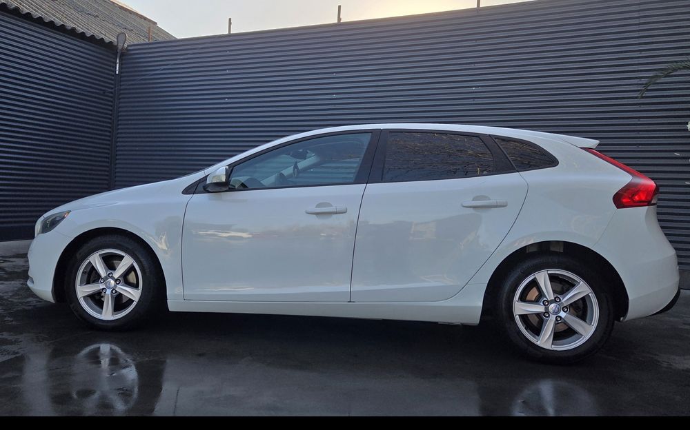 Volvo V40 D2 1.6D an 2014