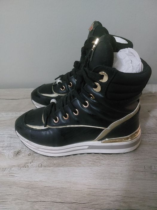 Демисезонные ботинки для девочки.