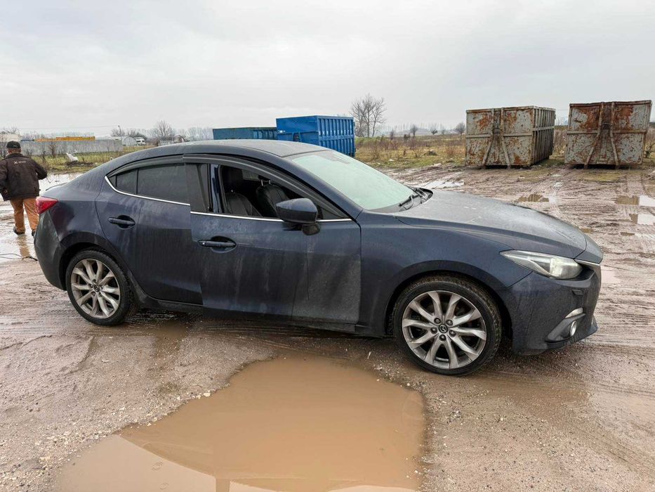 На части Mazda 3 22D 2015 Всички екстри