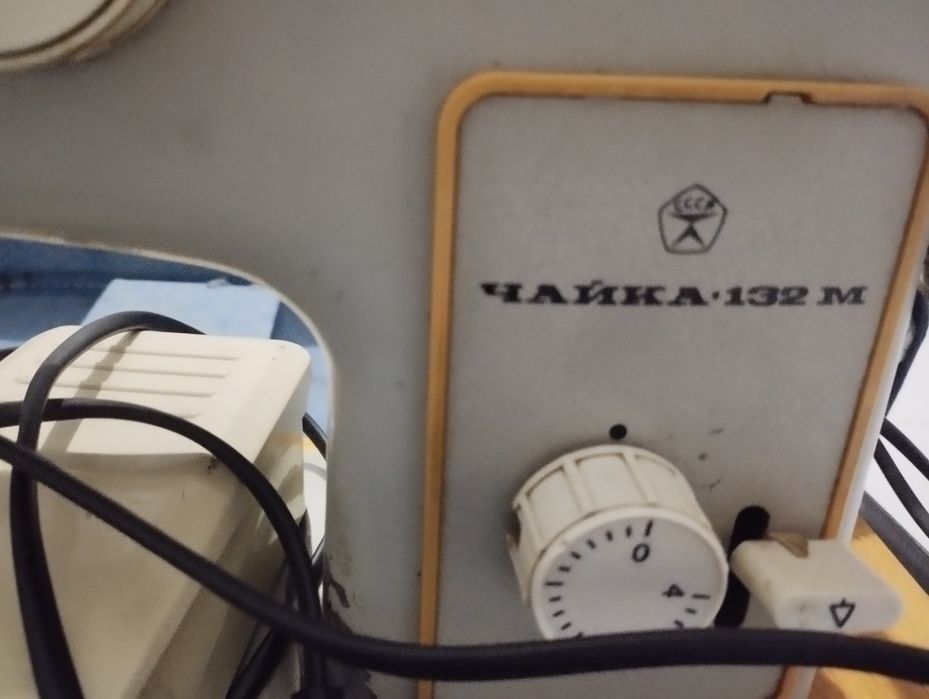 Швейная машина Чайка