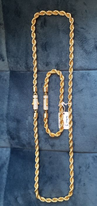 Vand lanturi/bratari/inele/cercei (Pretul difera in functie de model)