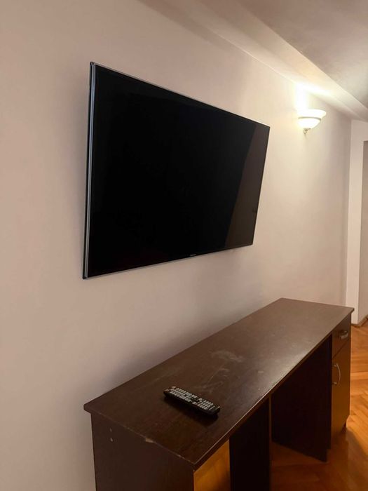 Inchiriez apartament cu utilitati incluse in pret,  studio, in centrul Brasovului, George Baritiu 18, minim 6 luni