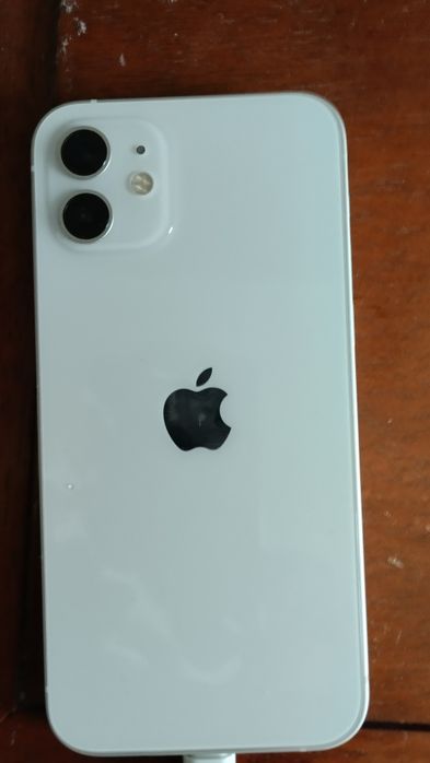 Смартфон  iPhone 12