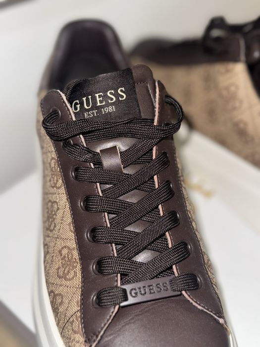 Обувки Guess EST.1981