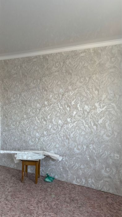 поклейка обоев!!