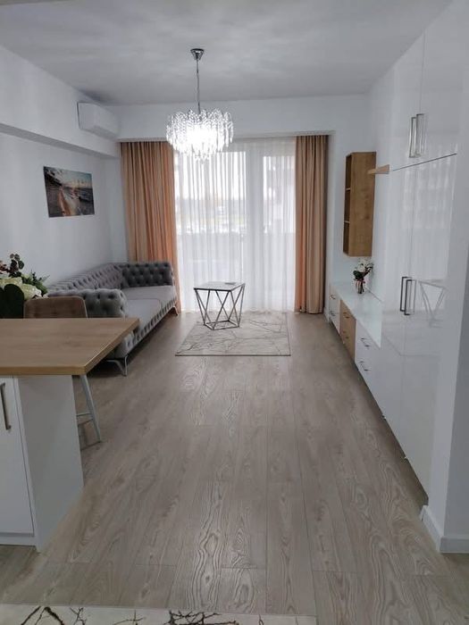 Vand apartament cu doua camere