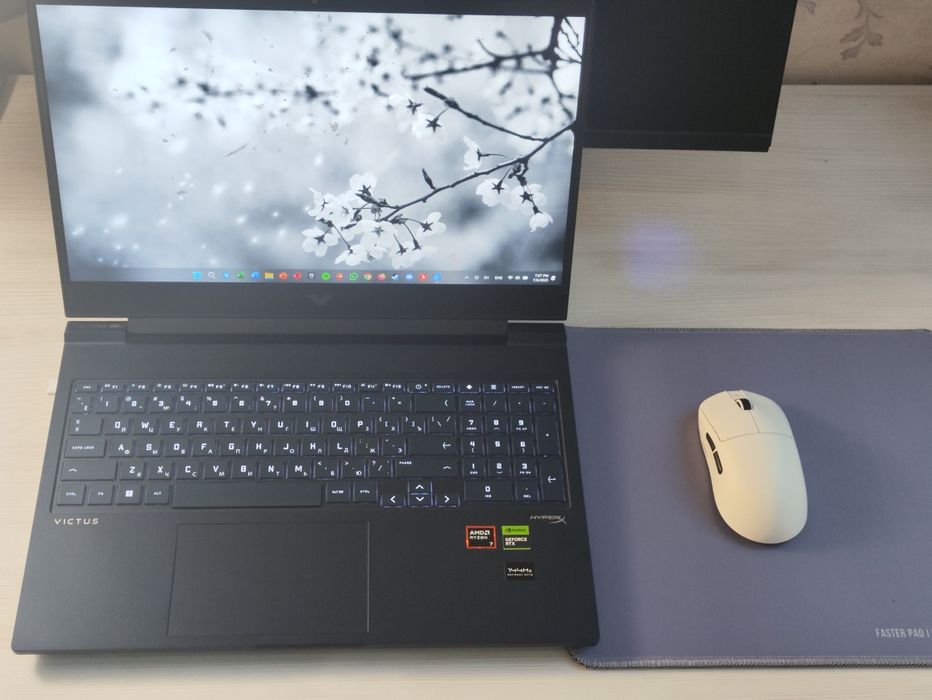 Ноутбук HP Victus 16*
